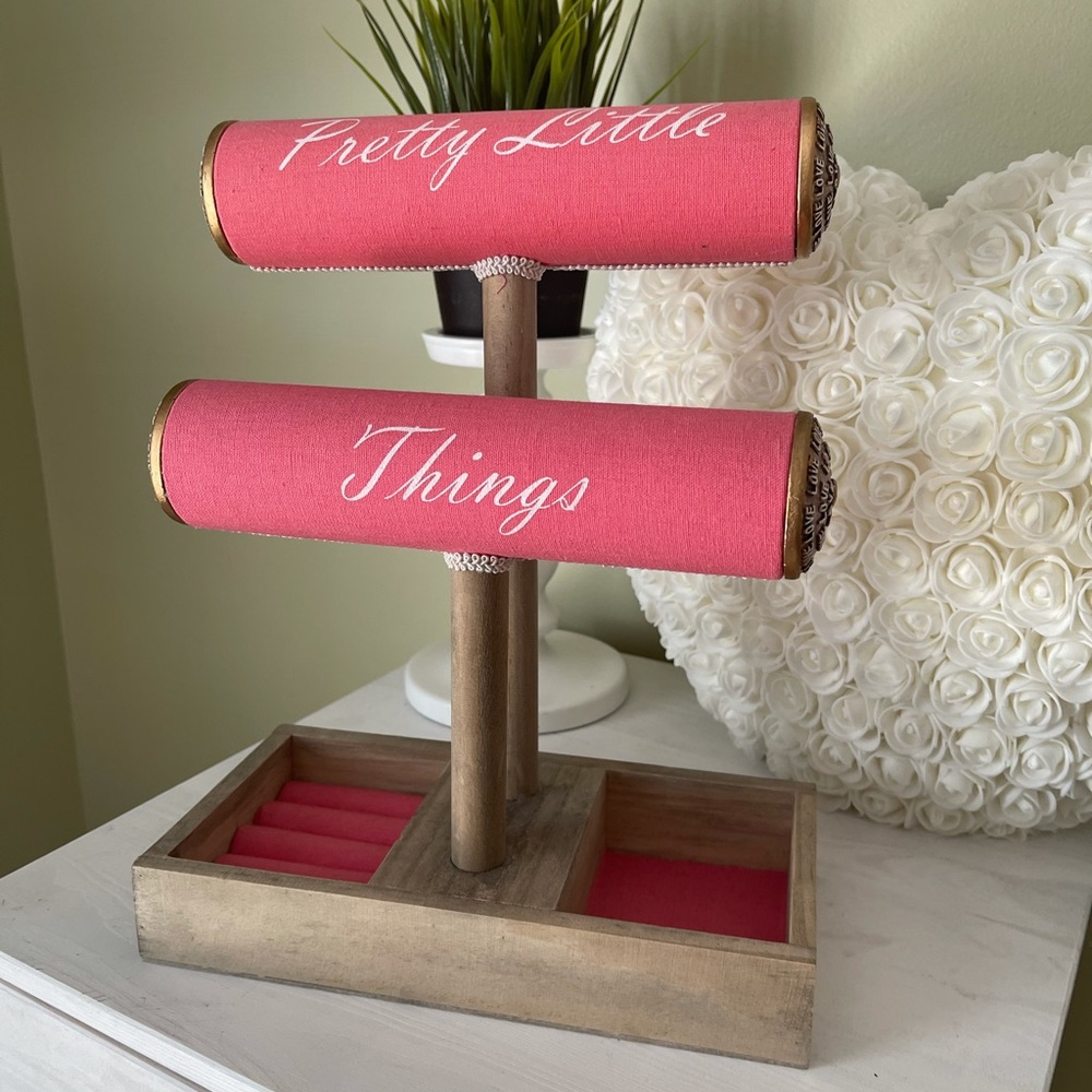Jewelry organizer